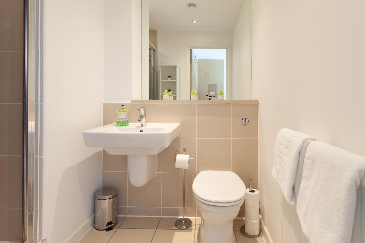2 Bedroom 2 Bathroom Apartment In Central Milton Keynes With Free Parking And Smart Tv - Contractors, Relocation, Business Travellers Exterior foto
