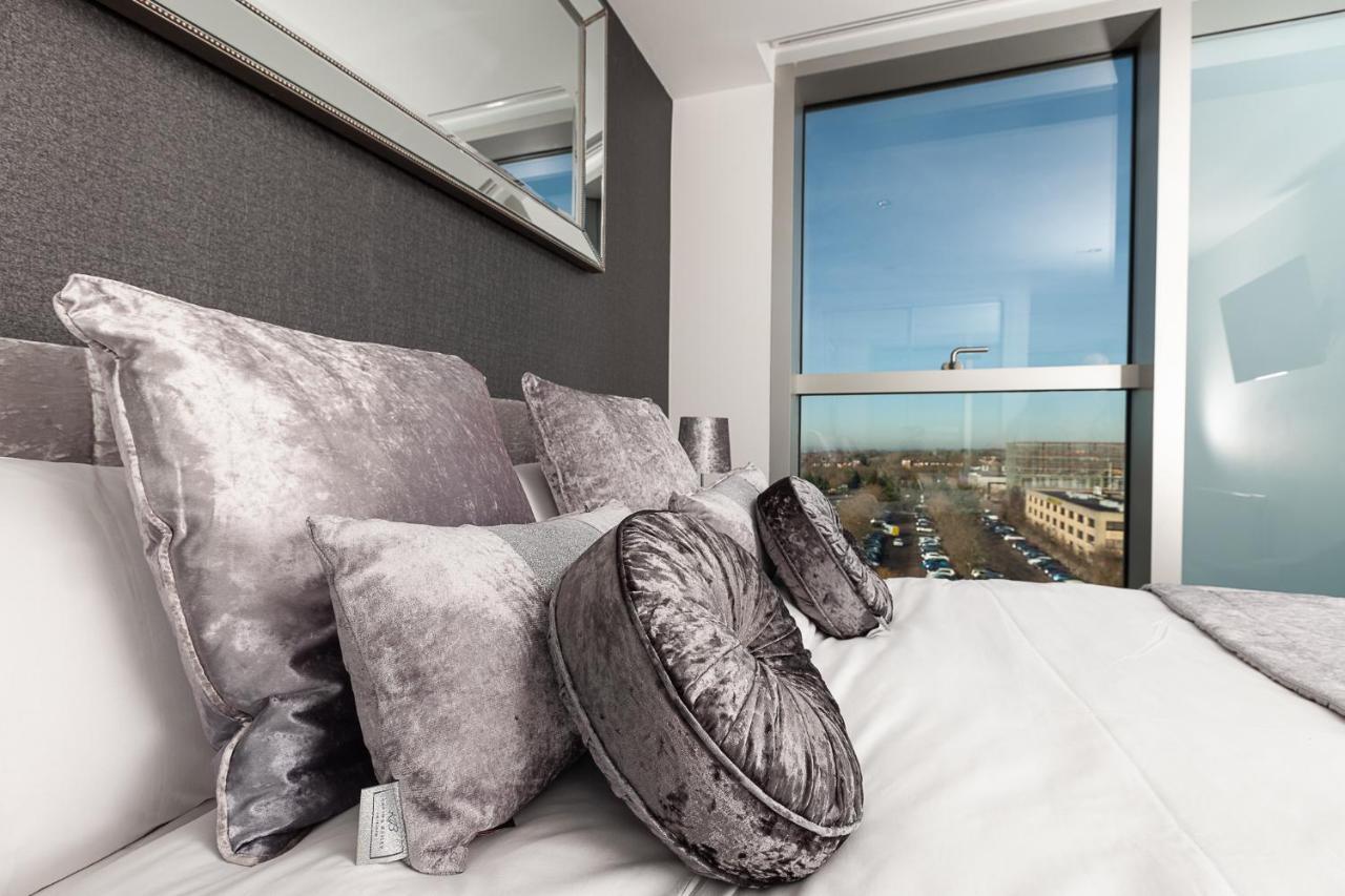 2 Bedroom 2 Bathroom Apartment In Central Milton Keynes With Free Parking And Smart Tv - Contractors, Relocation, Business Travellers Exterior foto